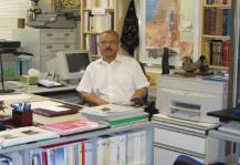 M. Elgeadi en su despacho de la UAM